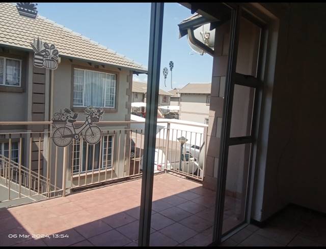 2 BEDROOM FLAT FOR SALE IN MINNEBRON